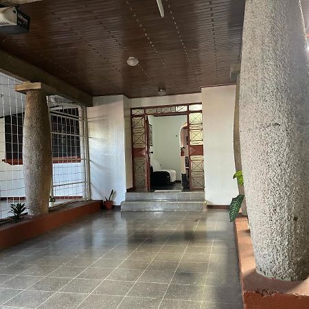El Mochilero Apartment Картаго Екстериор снимка