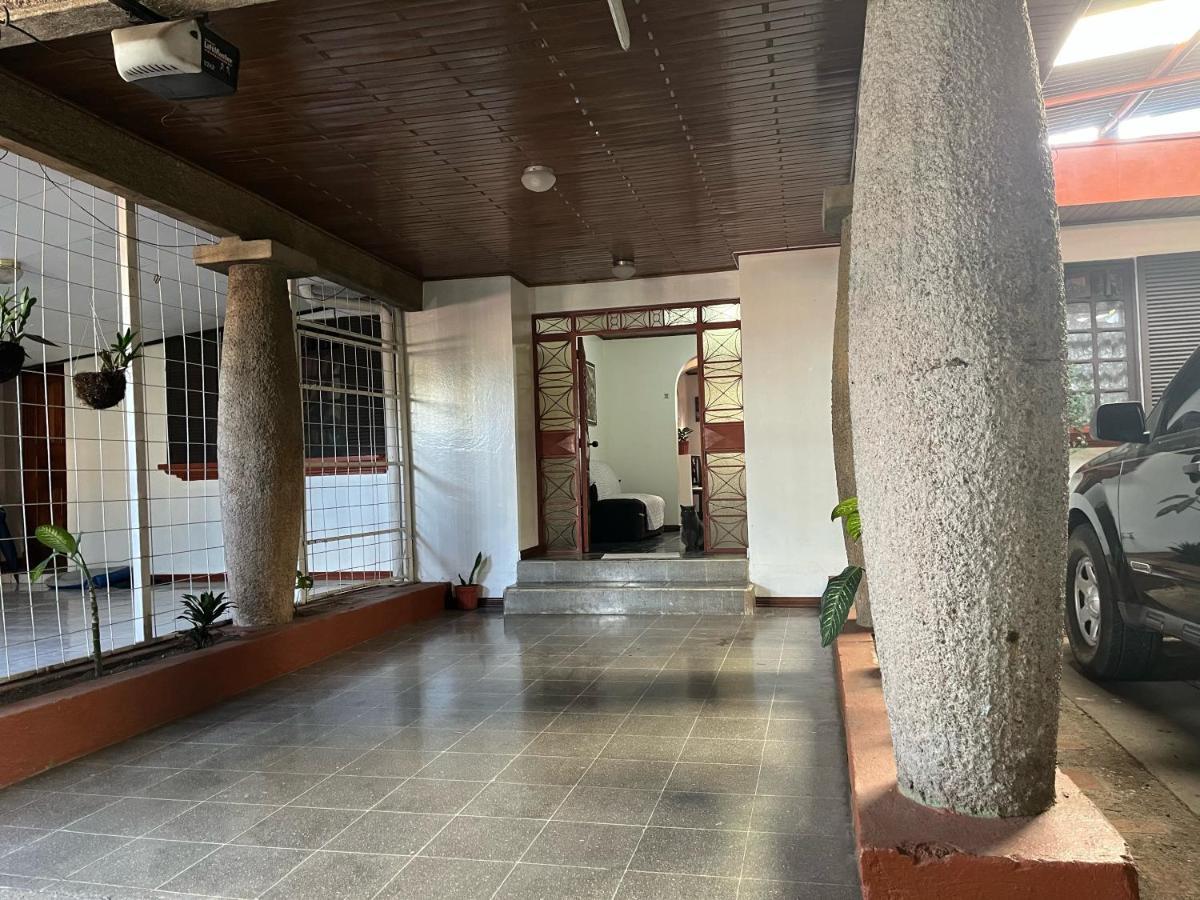 El Mochilero Apartment Картаго Екстериор снимка