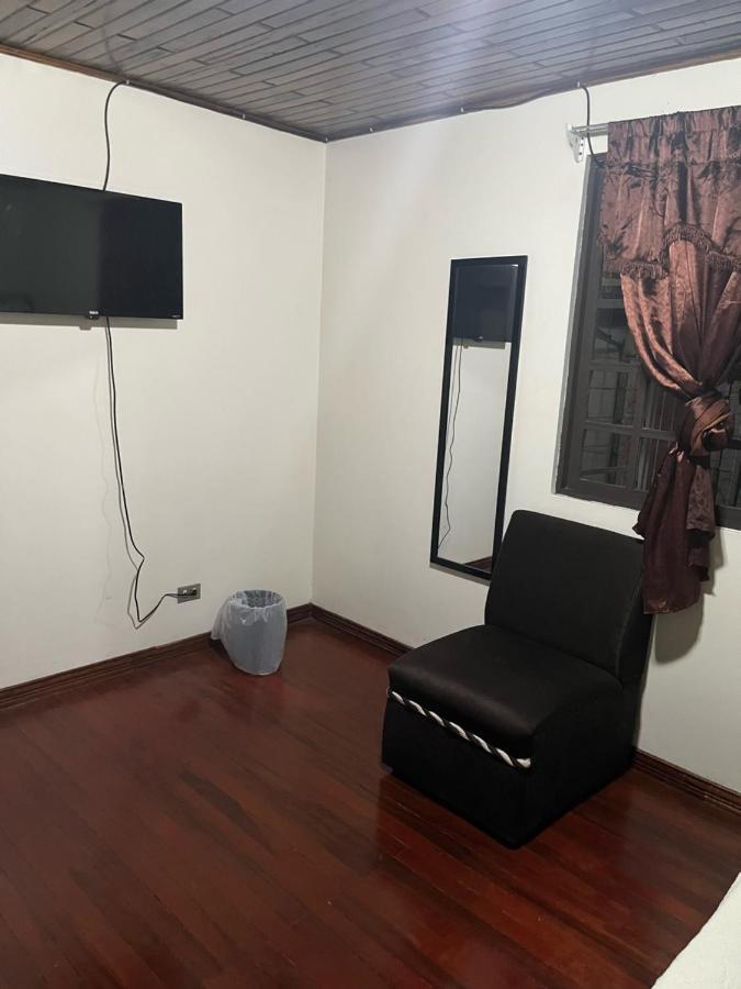 El Mochilero Apartment Картаго Екстериор снимка